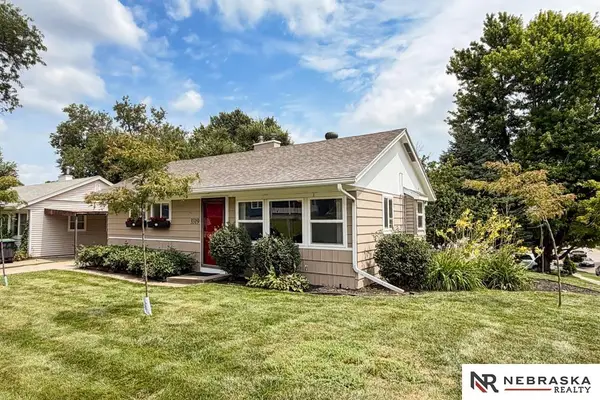 3319 S 40th Street, Omaha, NE 68105
