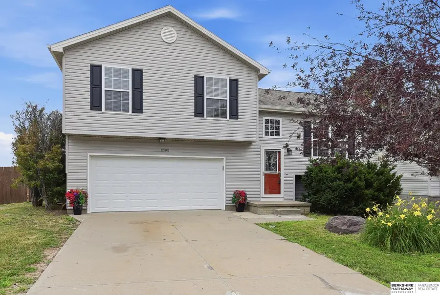 15301 Davidson Street, Bennington, NE 68007 - #2