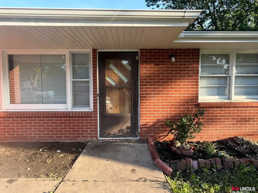 6701 Vine Street, Lincoln, NE 68505 - #2