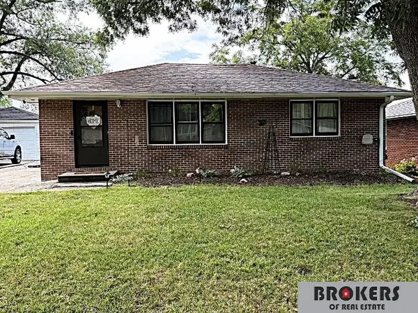 1927 N 57 Street, Lincoln, NE 68505