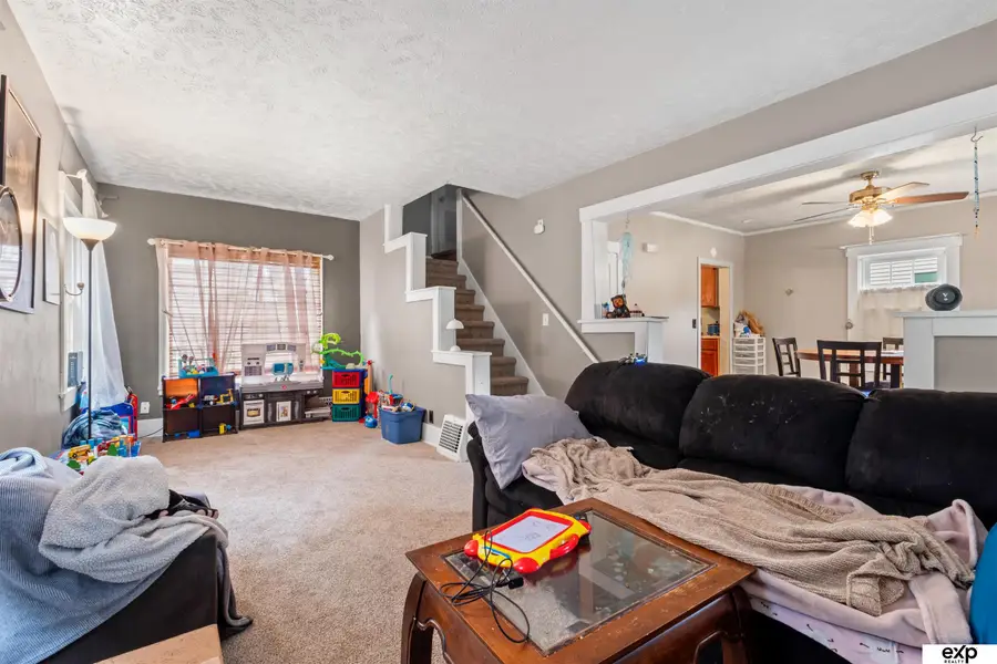 3204 Fontenelle Boulevard, Omaha, NE 68104 - #3