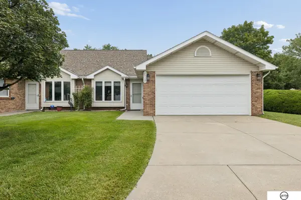 2512 Hollyhock Circle #4, Lincoln, NE 68521