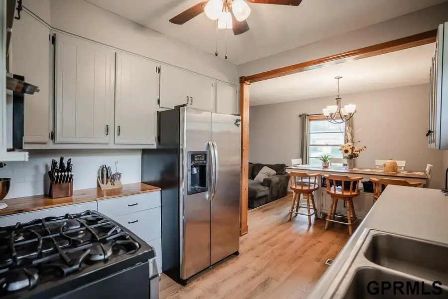 2131 S 38th Avenue, Omaha, NE 68105 - #2