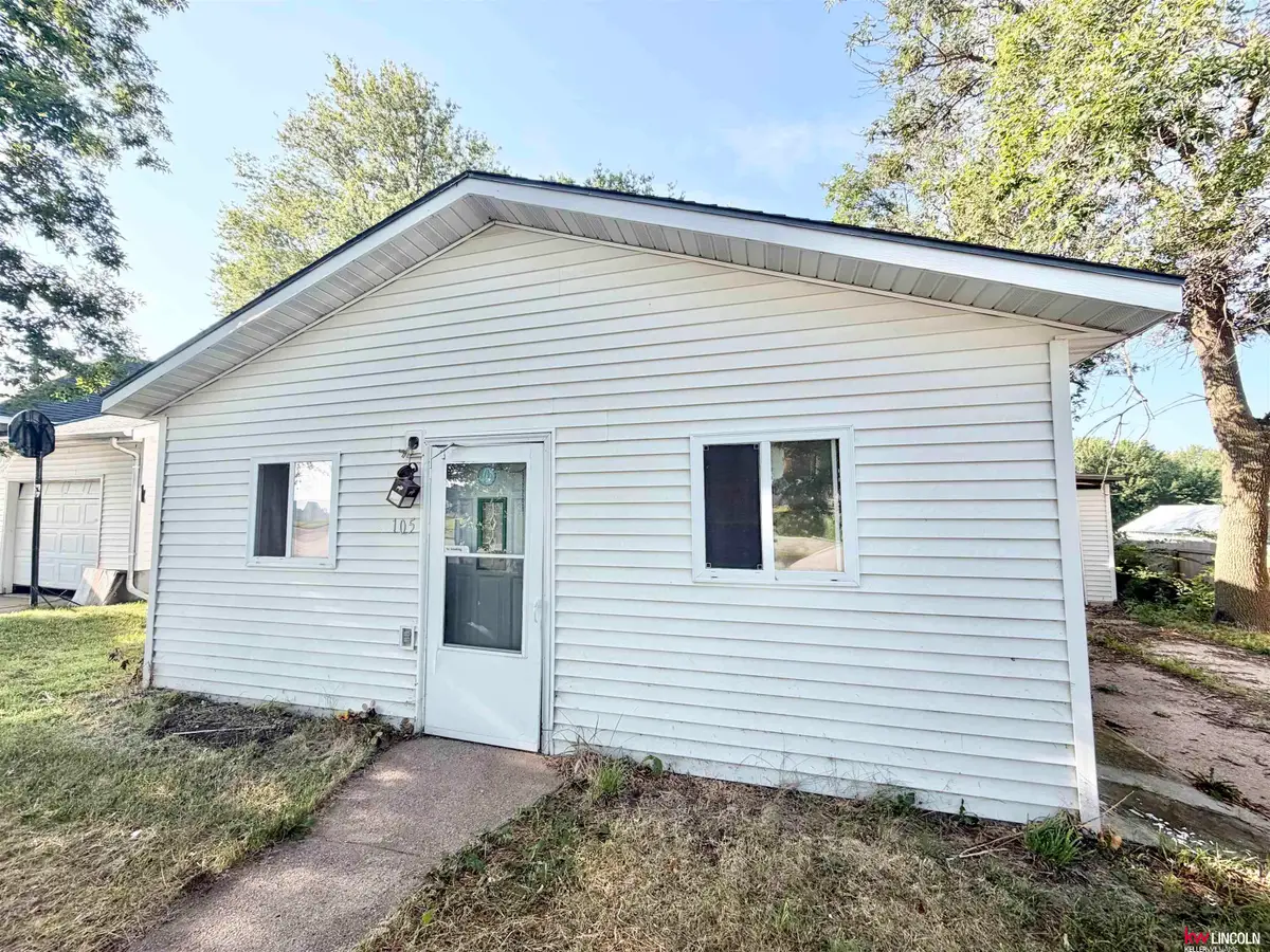 105 W Saline Street, Blue Hill, NE 68930 - #1