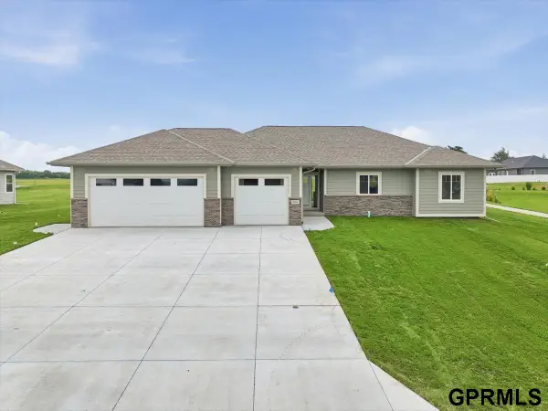 908 Fairview Hills Drive, Malvern, IA 51551