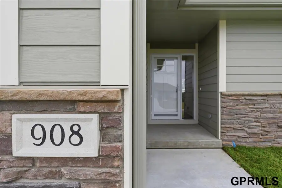 908 Fairview Hills Drive, Malvern, IA 51551 - #2