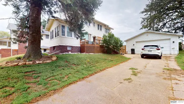 409 N Davis Avenue, Oakland, NE 68045