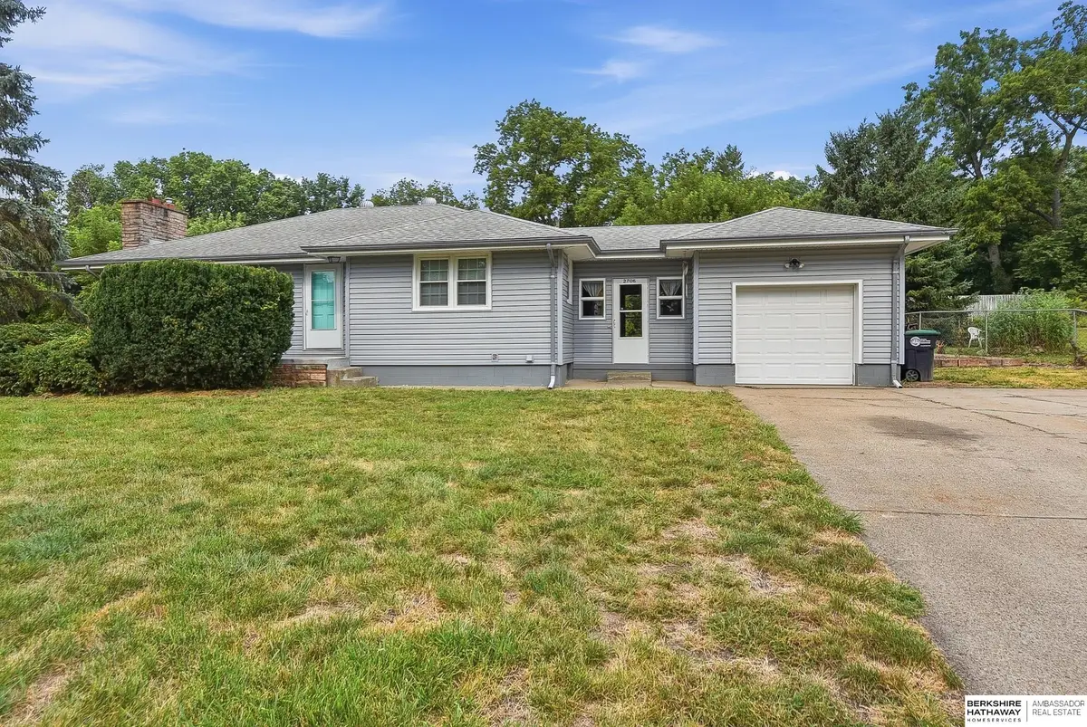 2706 Benson Gardens Boulevard, Omaha, NE 68134 - #1