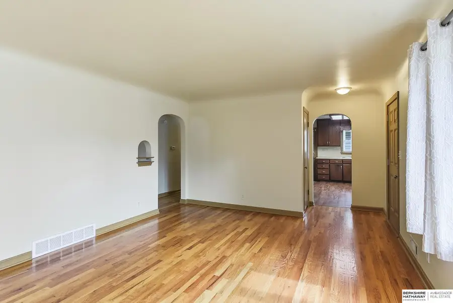 2706 Benson Gardens Boulevard, Omaha, NE 68134 - #3