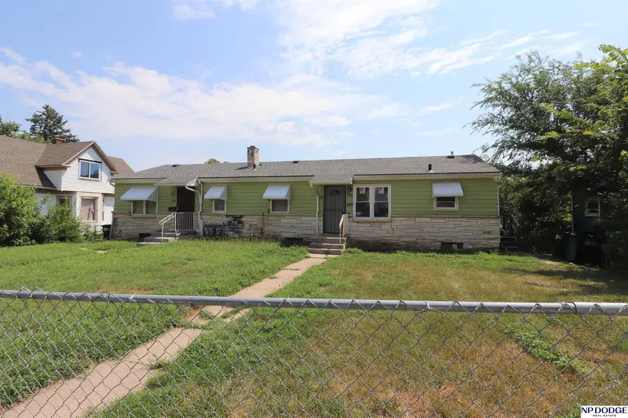 3925 N 38th Street, Omaha, NE 68107 - #3