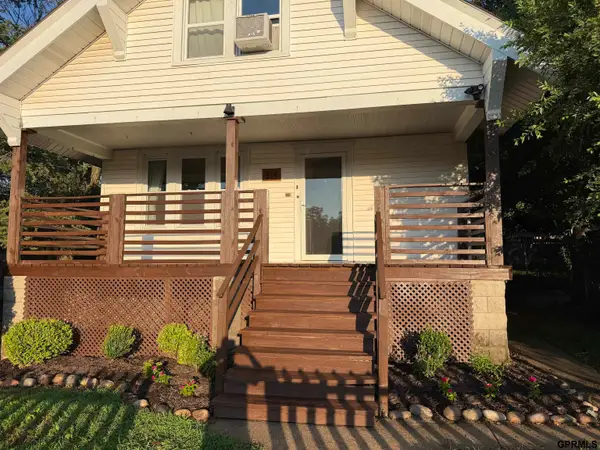 814 S 50th Avenue, Omaha, NE 68106
