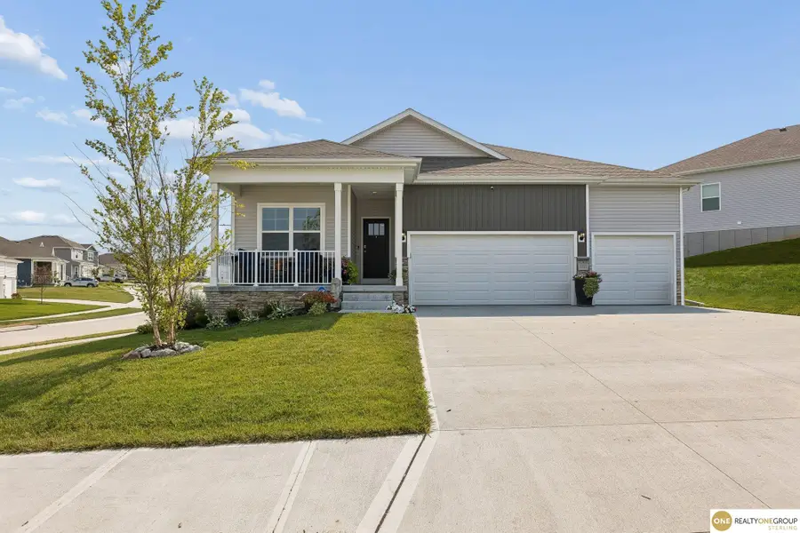 17511 Virginia Street, Omaha, NE 68136 - #2