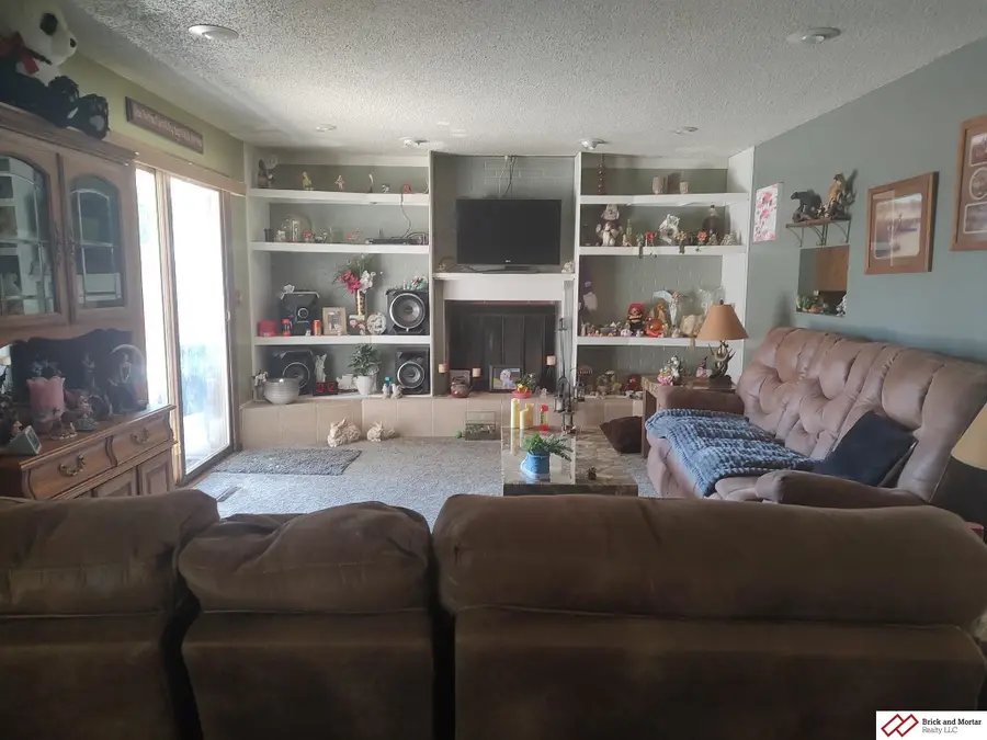 1522 Carlyle Street, Beatrice, NE 68310 - #2
