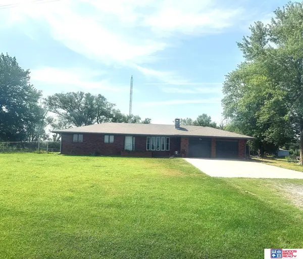 2259 Co Rd V, Dewitt, NE 68341