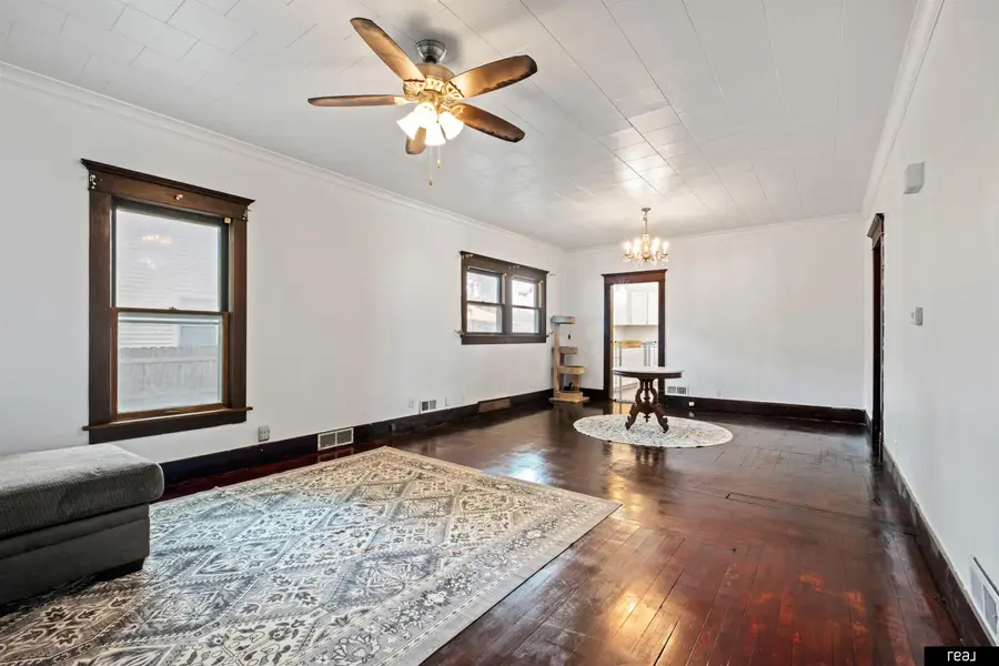 1815 Avenue E, Council Bluffs, IA 51501 - #2
