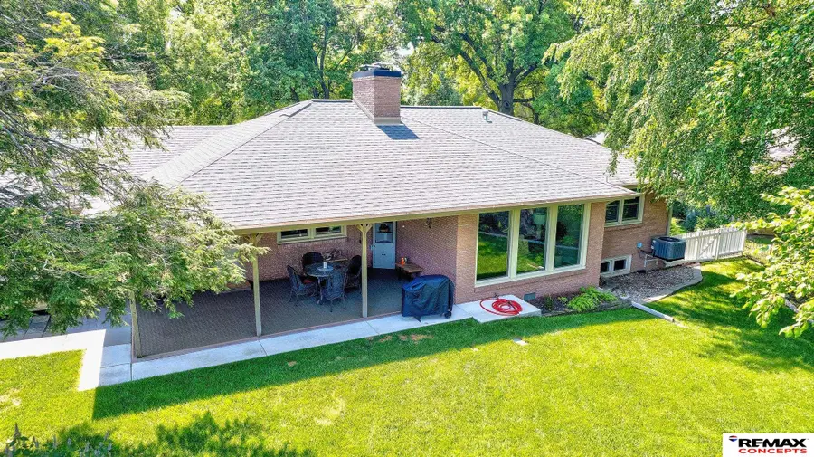 2660 Calvert Street, Lincoln, NE 68502 - #2