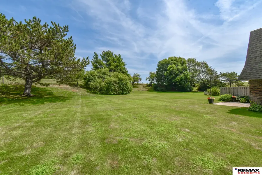 3400 Neerpark Drive, Lincoln, NE 68506 - #3