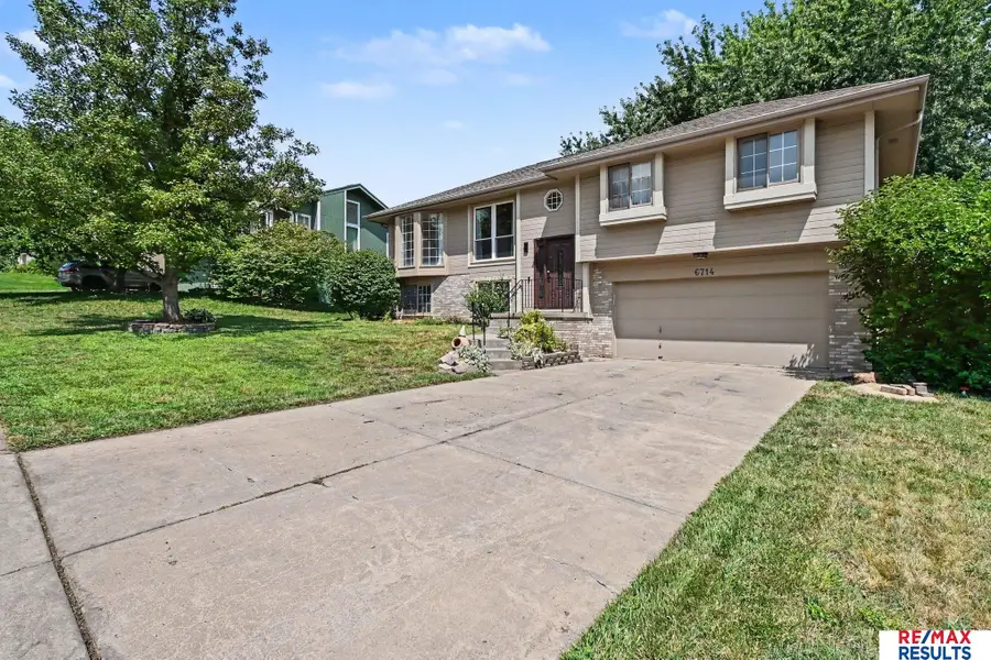 6714 Aspen Street, La Vista, NE 68128 - #2