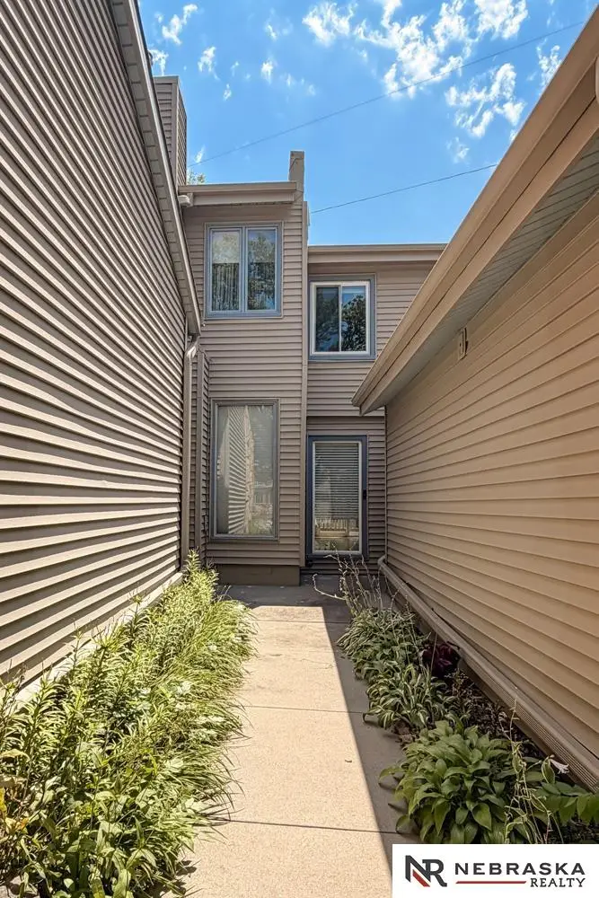 15359 Mason Plaza, Omaha, NE 68154 - #3
