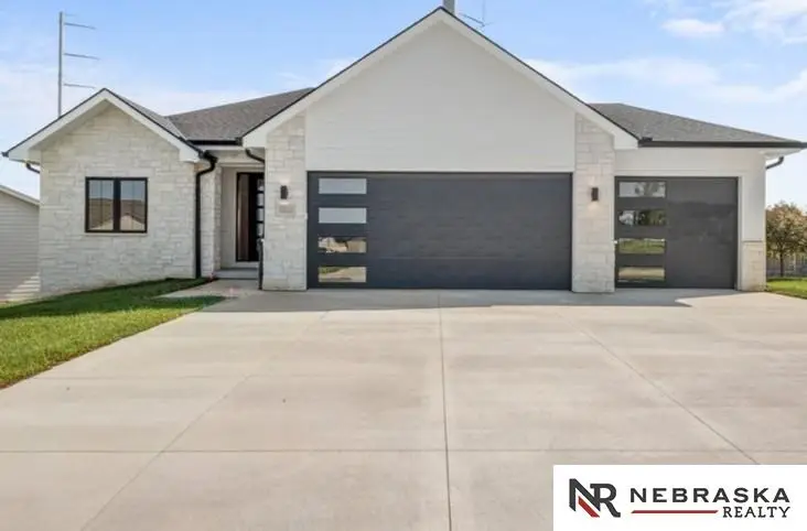 10021 S 180th Avenue Circle, Omaha, NE 68136 - #1