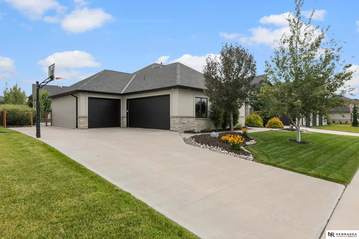 9631 Andermatt Drive, Lincoln, NE 68526 - #1