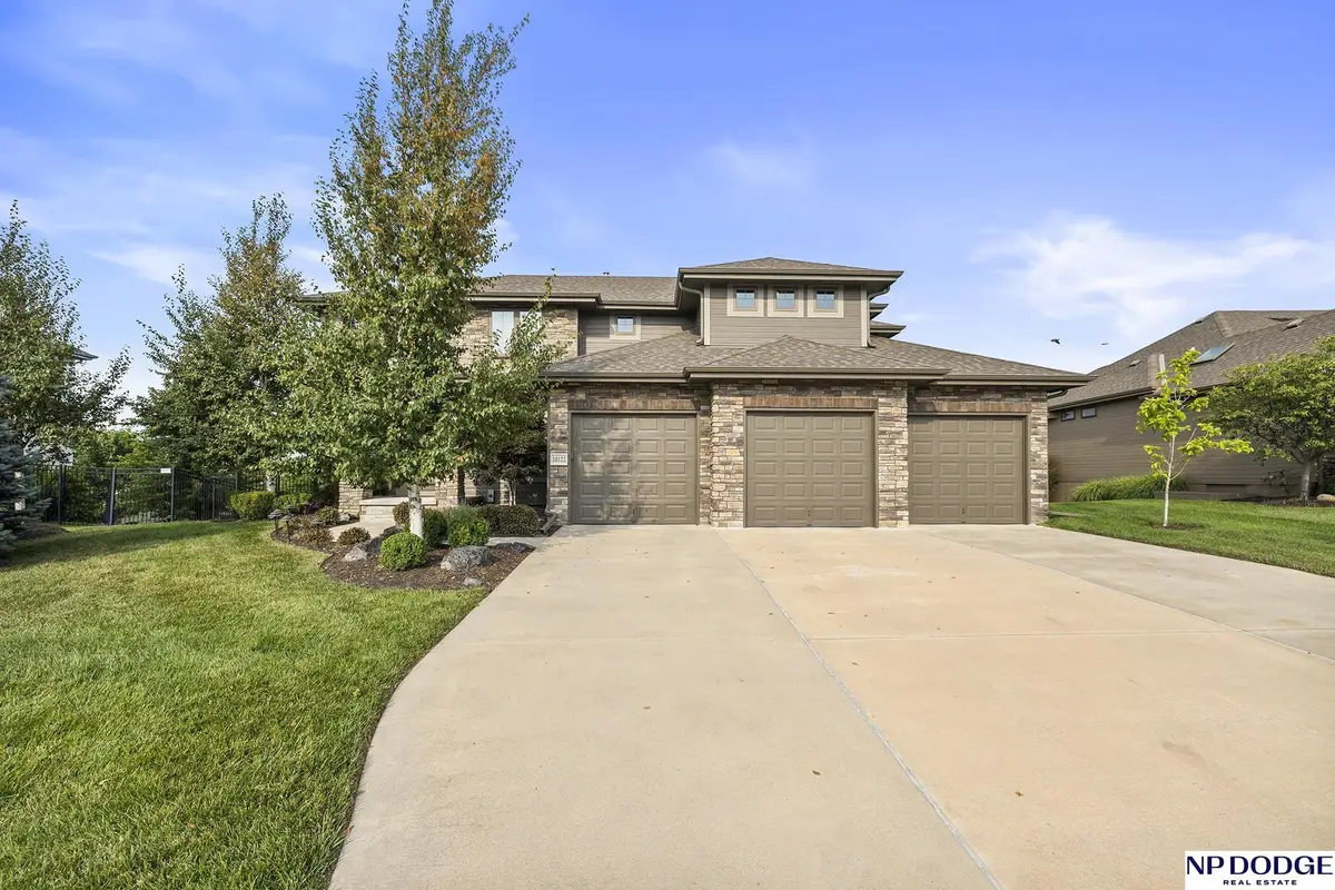 10122 S 124 Street, Papillion, NE 68046 - #1