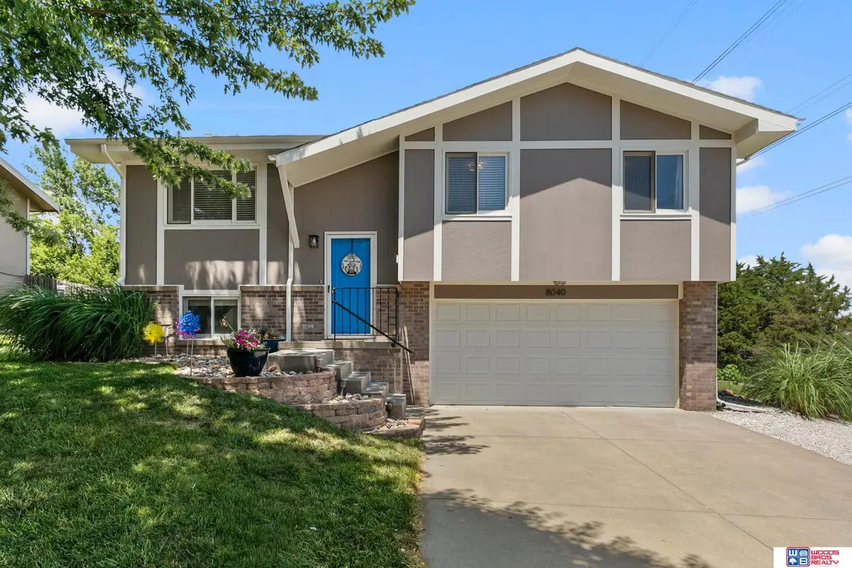 8040 Grand Oaks Drive, Lincoln, NE 68516 - #1