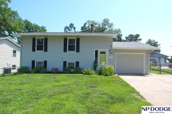 2405 S 123 Street, Omaha, NE 68144