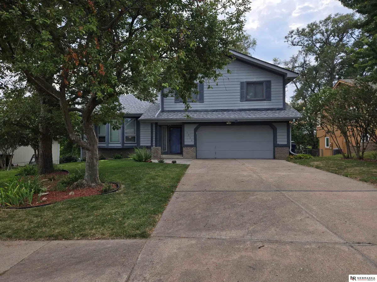 13206 S 35th Street, Bellevue, NE 68123 - #1