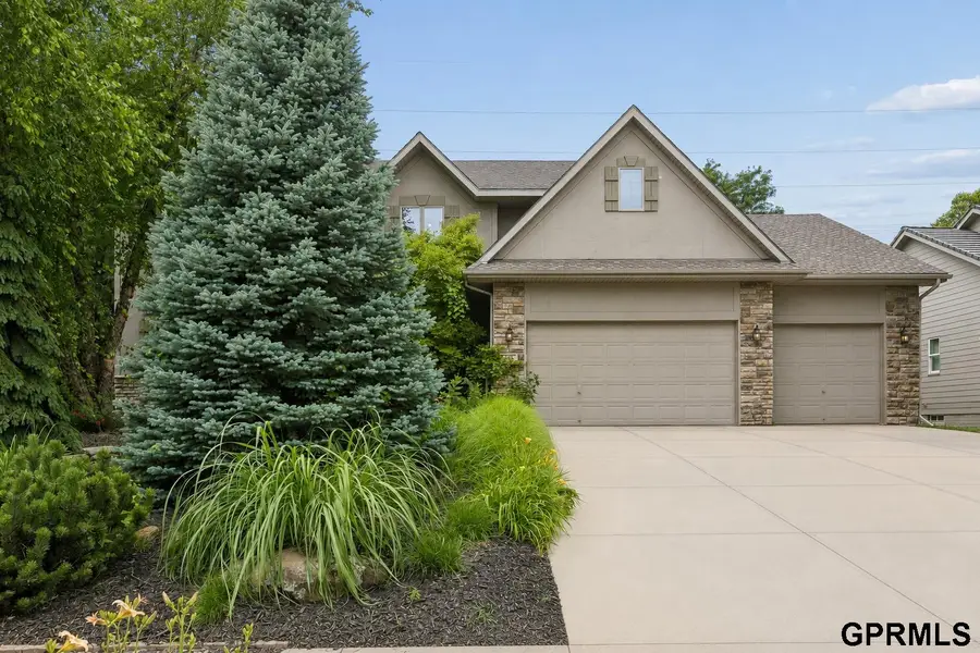 168 S 167th Street, Omaha, NE 68118 - #2