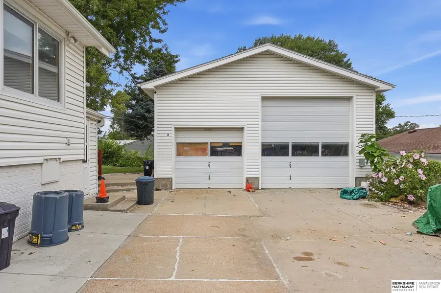 5248 S 49th Avenue, Omaha, NE 68117 - #3