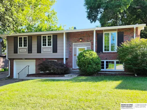7511 Englewood Drive, Lincoln, NE 68510