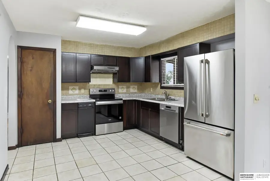 3408 Lynnwood Drive, Bellevue, NE 68123 - #2