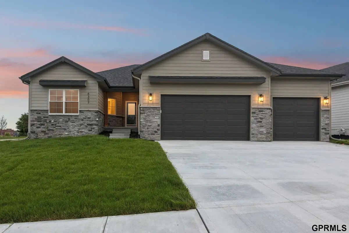6307 S 208 Avenue, Elkhorn, NE 68022 - #1