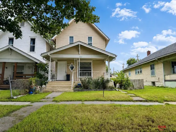 1927 J Street, Lincoln, NE 68510
