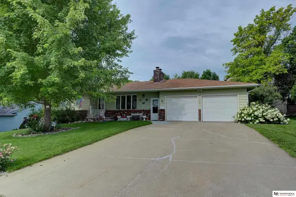 12116 N 156th Avenue, Bennington, NE 68007