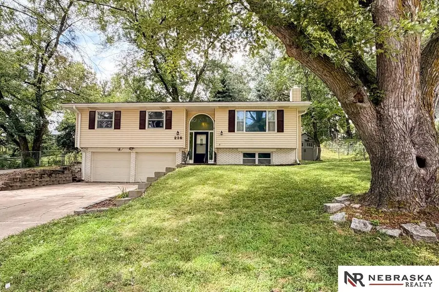 216 Douglas Drive, Bellevue, NE 68005 - #3