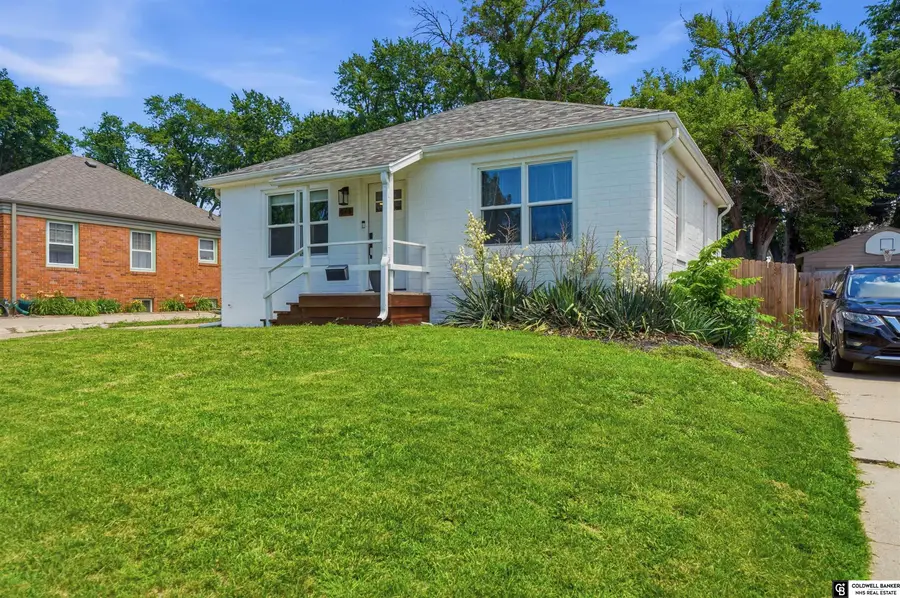 874 S 34th Street, Lincoln, NE 68510 - #2