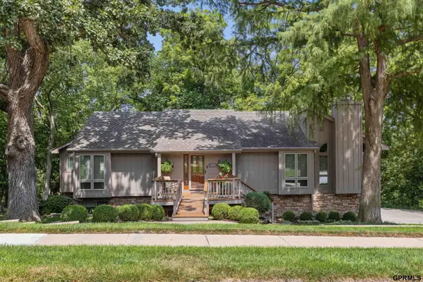 602 Dowding Court, Bellevue, NE 68005