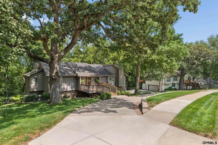 602 Dowding Court, Bellevue, NE 68005 - #2