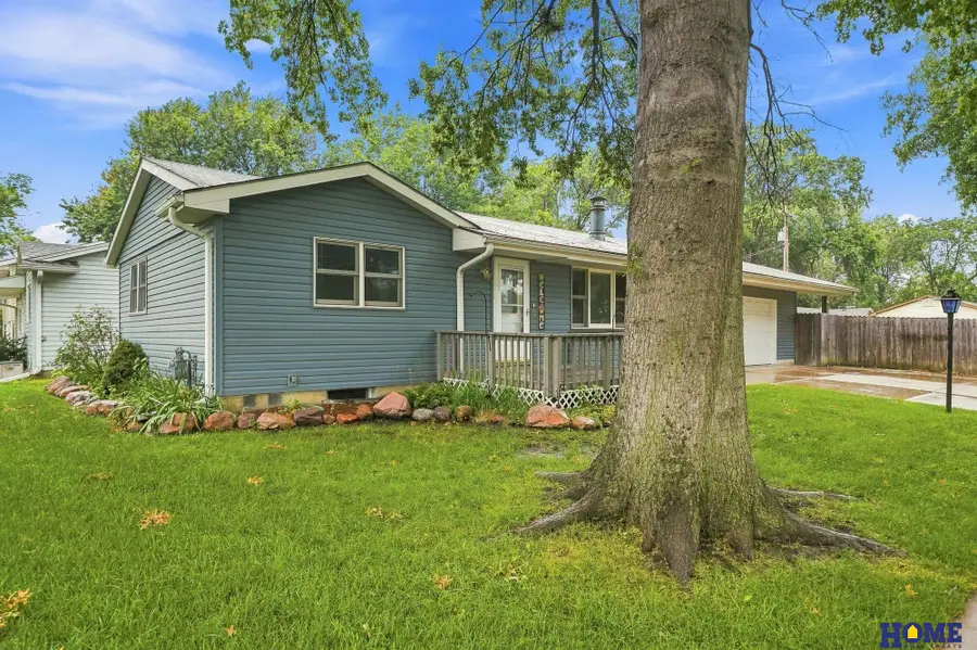 1701 N 52nd Street, Lincoln, NE 68504 - #2
