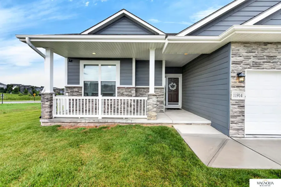11914 Horizon Street, Papillion, NE 68046 - #3