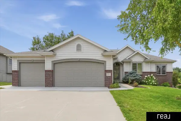 10620 S 213 Street, Gretna, NE 68028