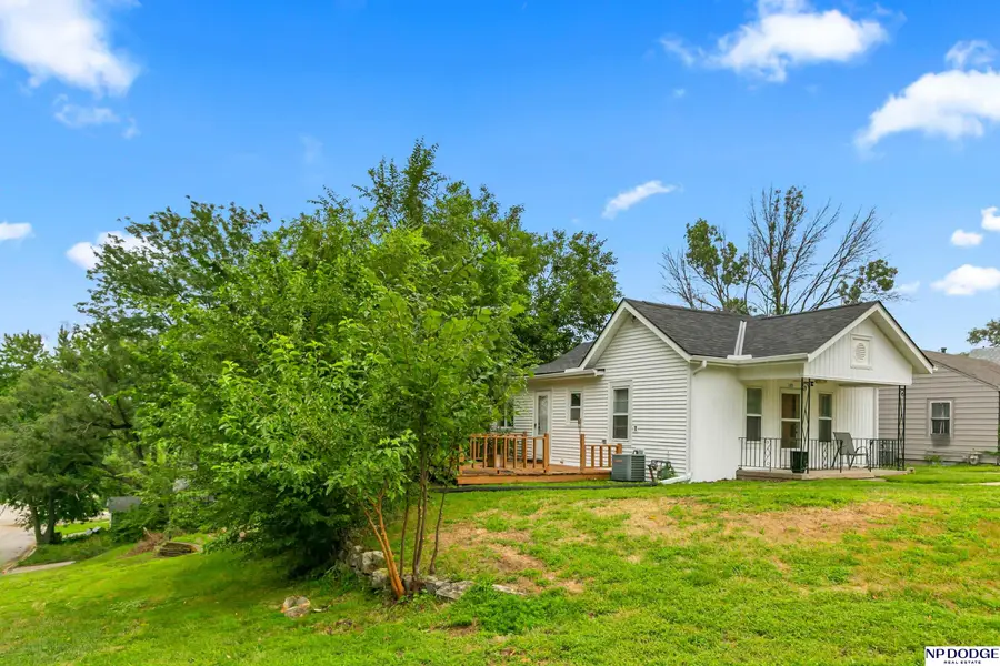 129 N Stark Street, Bennington, NE 68007 - #3