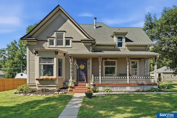 605 Illinois Place, Palmyra, NE 68418