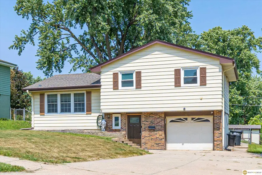 7718 Vernon Avenue, Omaha, NE 68134 - #3
