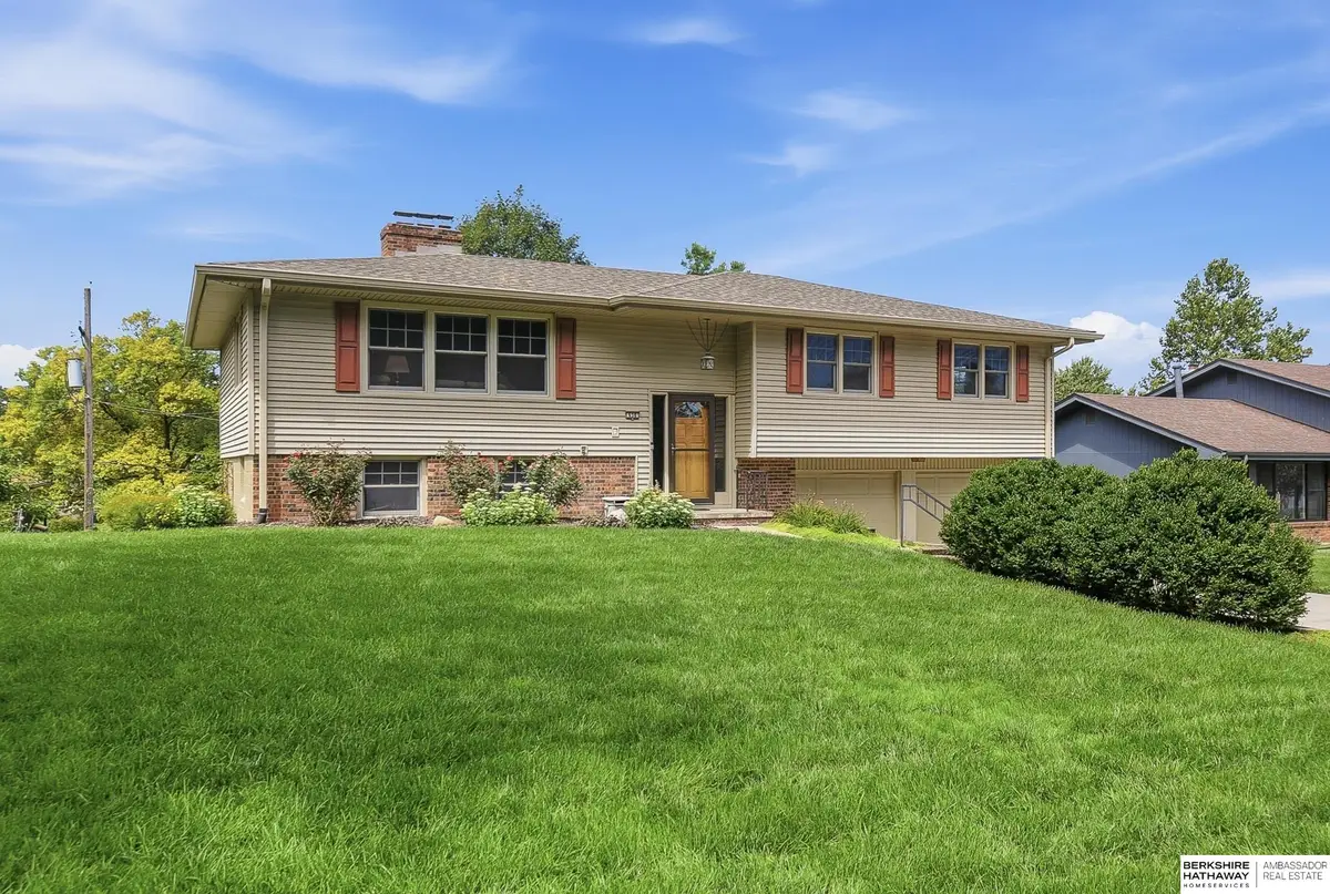 638 S 126th Street, Omaha, NE 68154 - #1