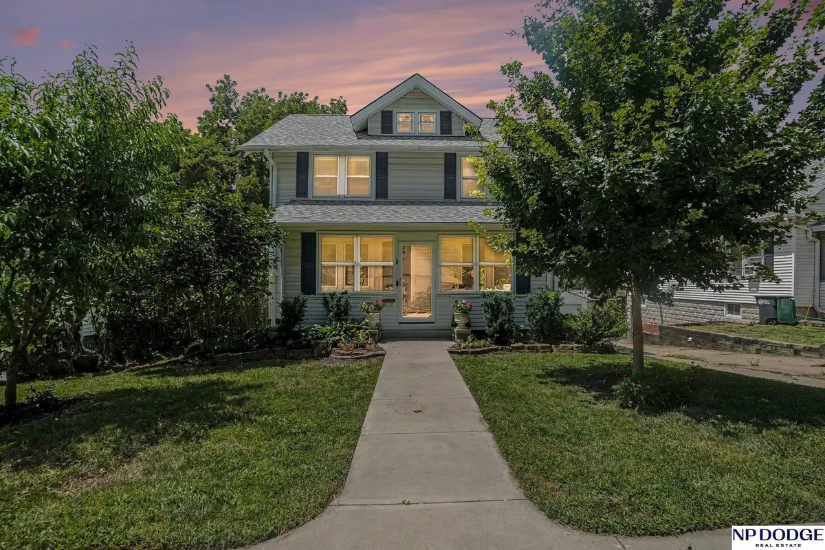 410 N 43 Street, Omaha, NE 68131 - #1