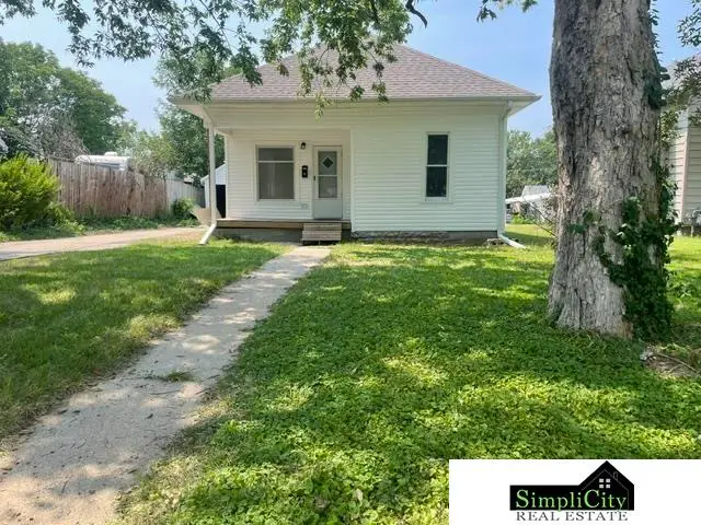 415 N 13th Street, Beatrice, NE 68310 - #1