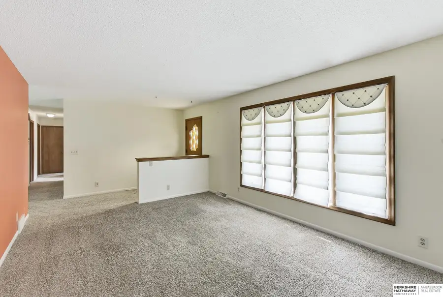 4618 Primrose Lane, Omaha, NE 68157 - #3